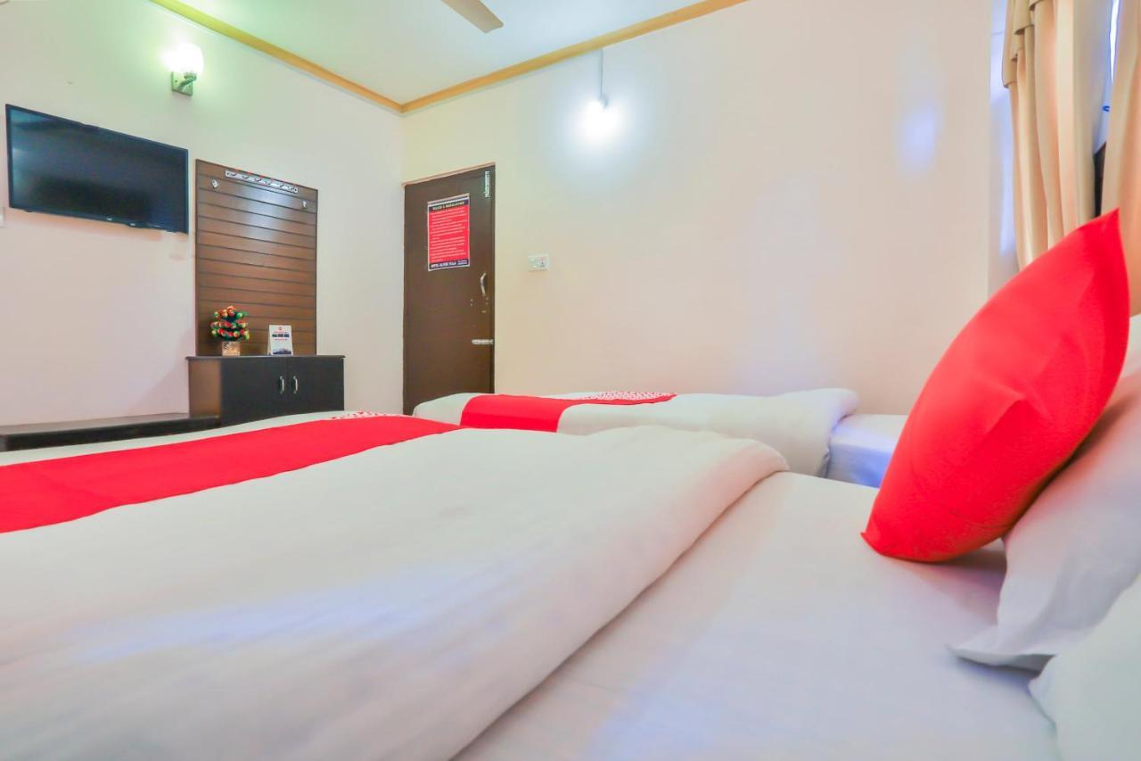 Hotel Alpine Villa Pokhara Bagian luar foto