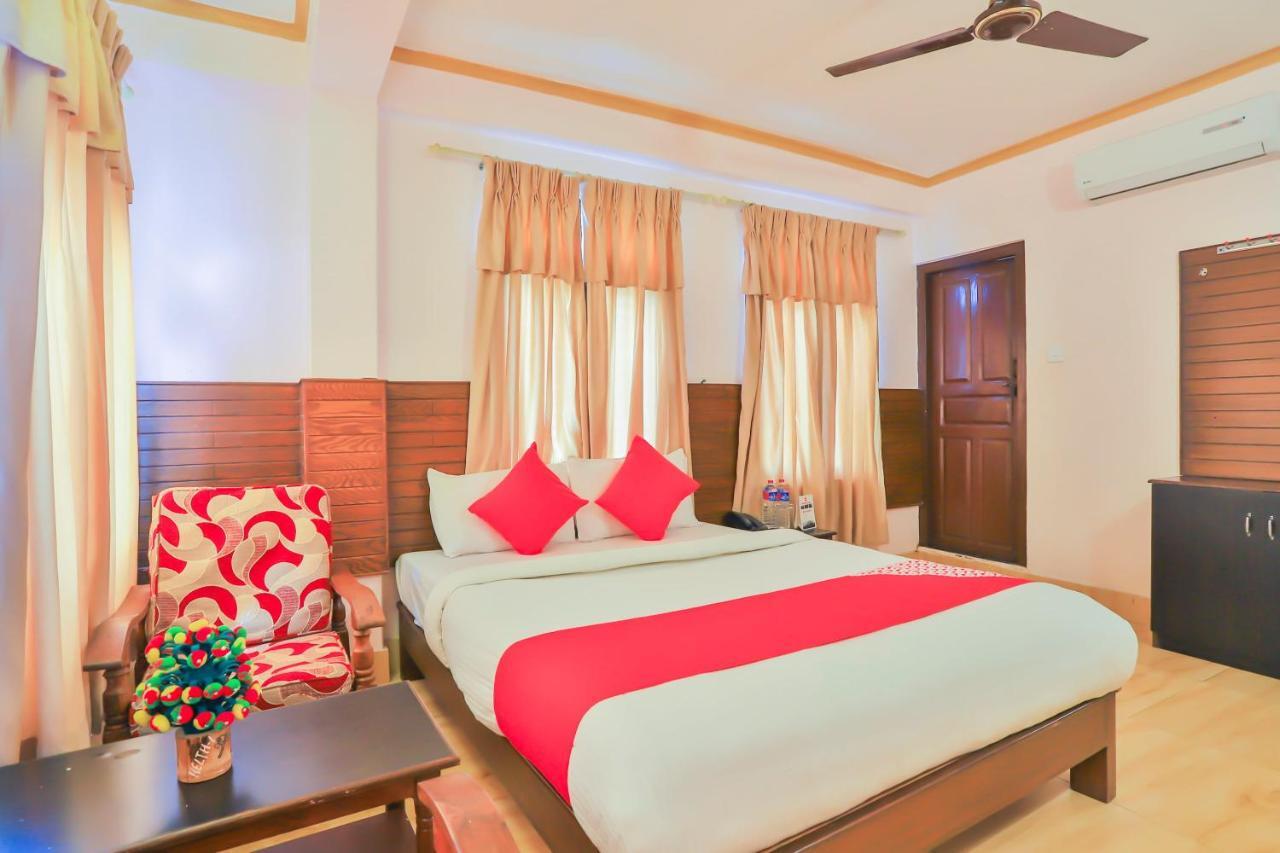 Hotel Alpine Villa Pokhara Bagian luar foto