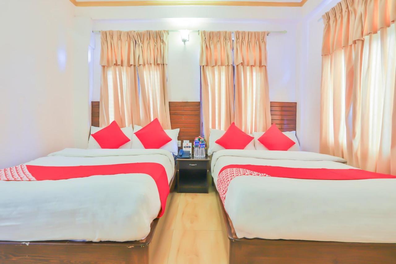 Hotel Alpine Villa Pokhara Bagian luar foto