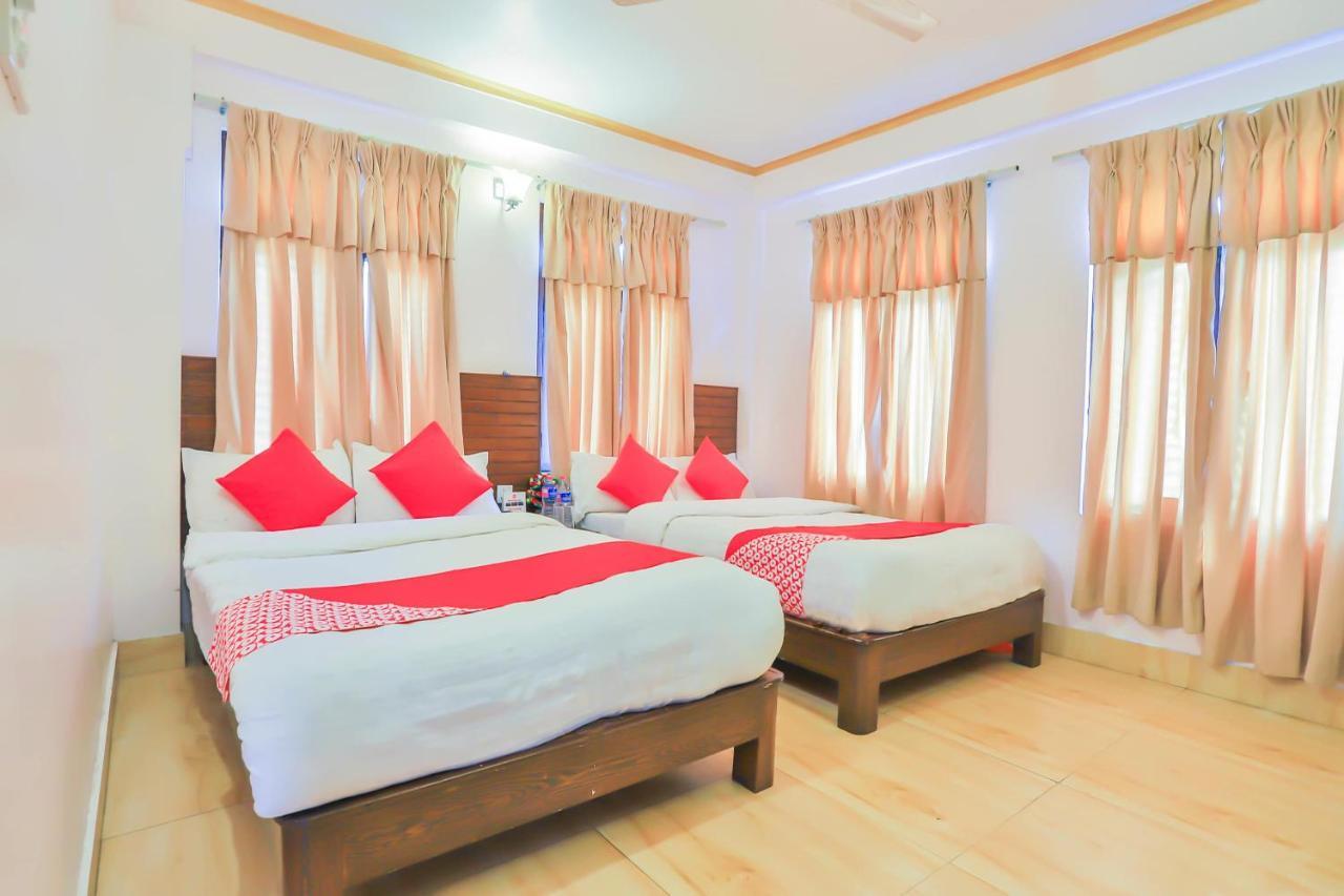 Hotel Alpine Villa Pokhara Bagian luar foto