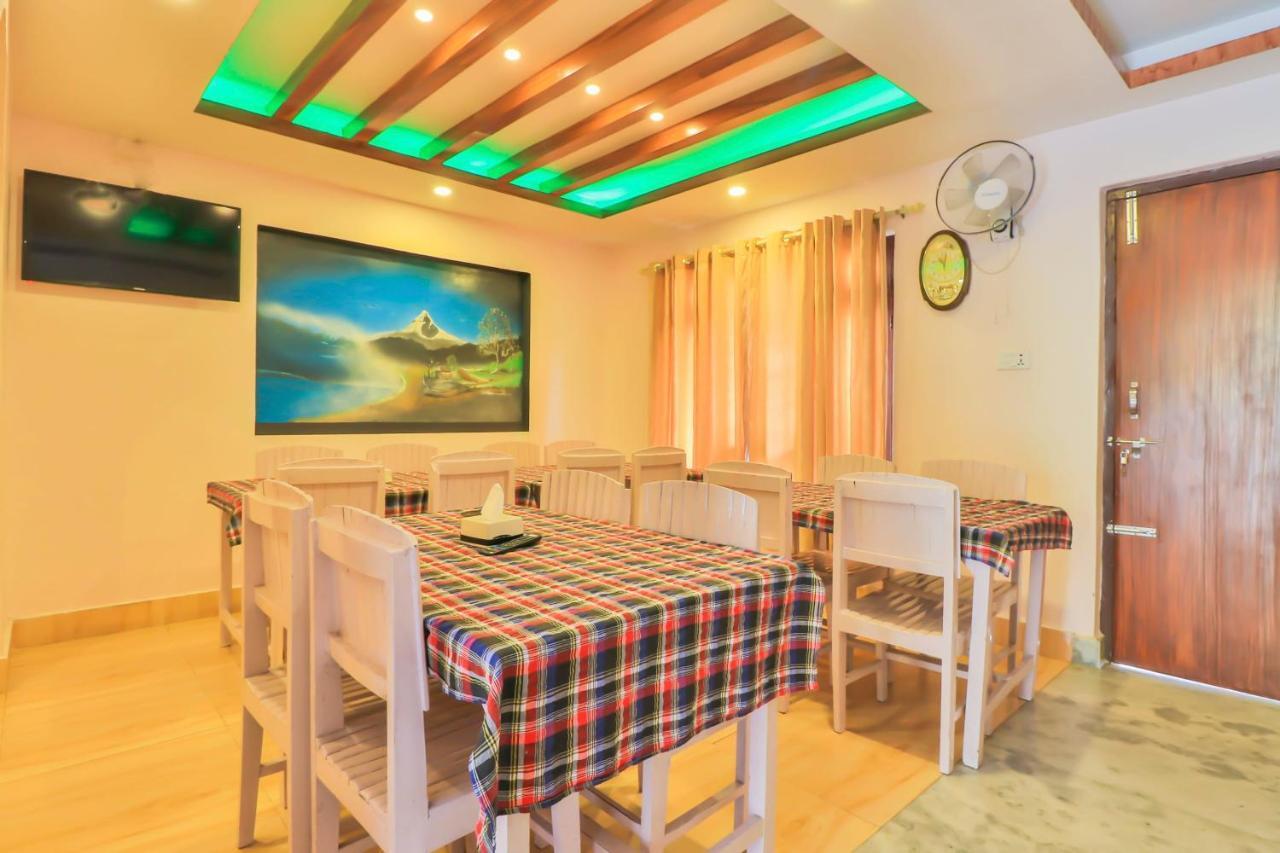 Hotel Alpine Villa Pokhara Bagian luar foto