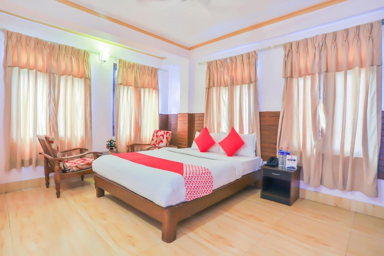 Hotel Alpine Villa Pokhara Bagian luar foto